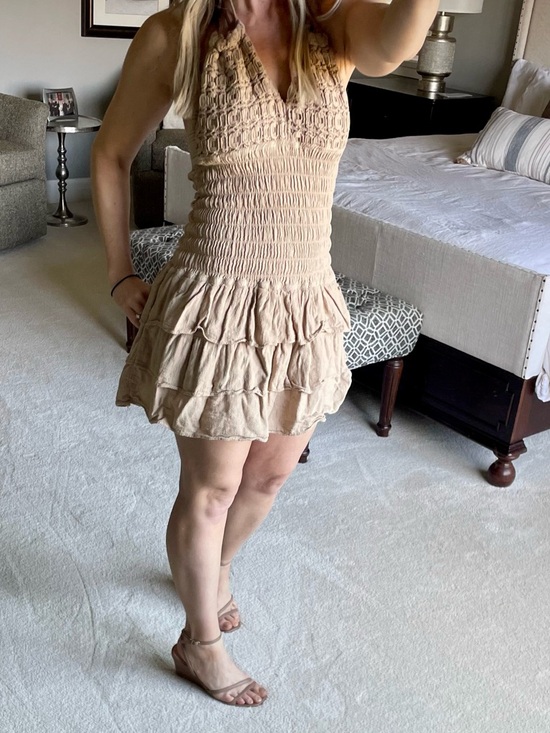 Dresses & Skirts - BRAND NEW Super Cute Summer Halter Dress Beige XS/S
